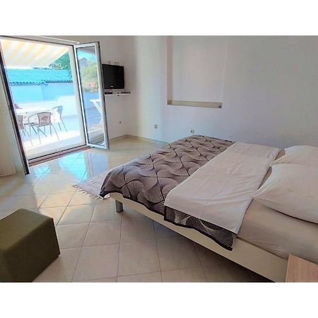 Apartments & Room Masa Starigrad Paklenica Exterior photo